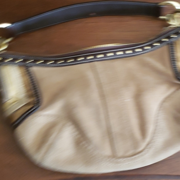 Beautiful Coach bag ;) - Picture 2 of 2